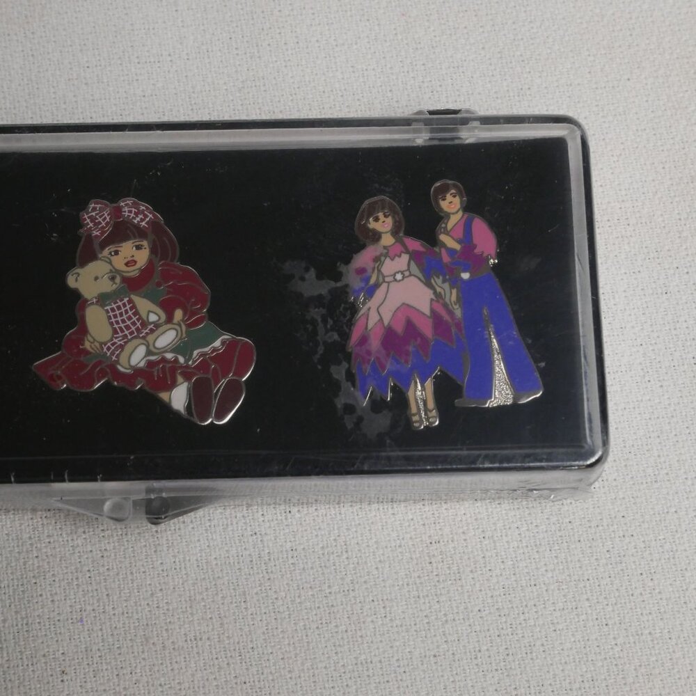 Marie Osmond 2001 Collectible Dolls Enamel Pin Set of 3 beautiful pins NIB VTG - Picture 4 of 5
